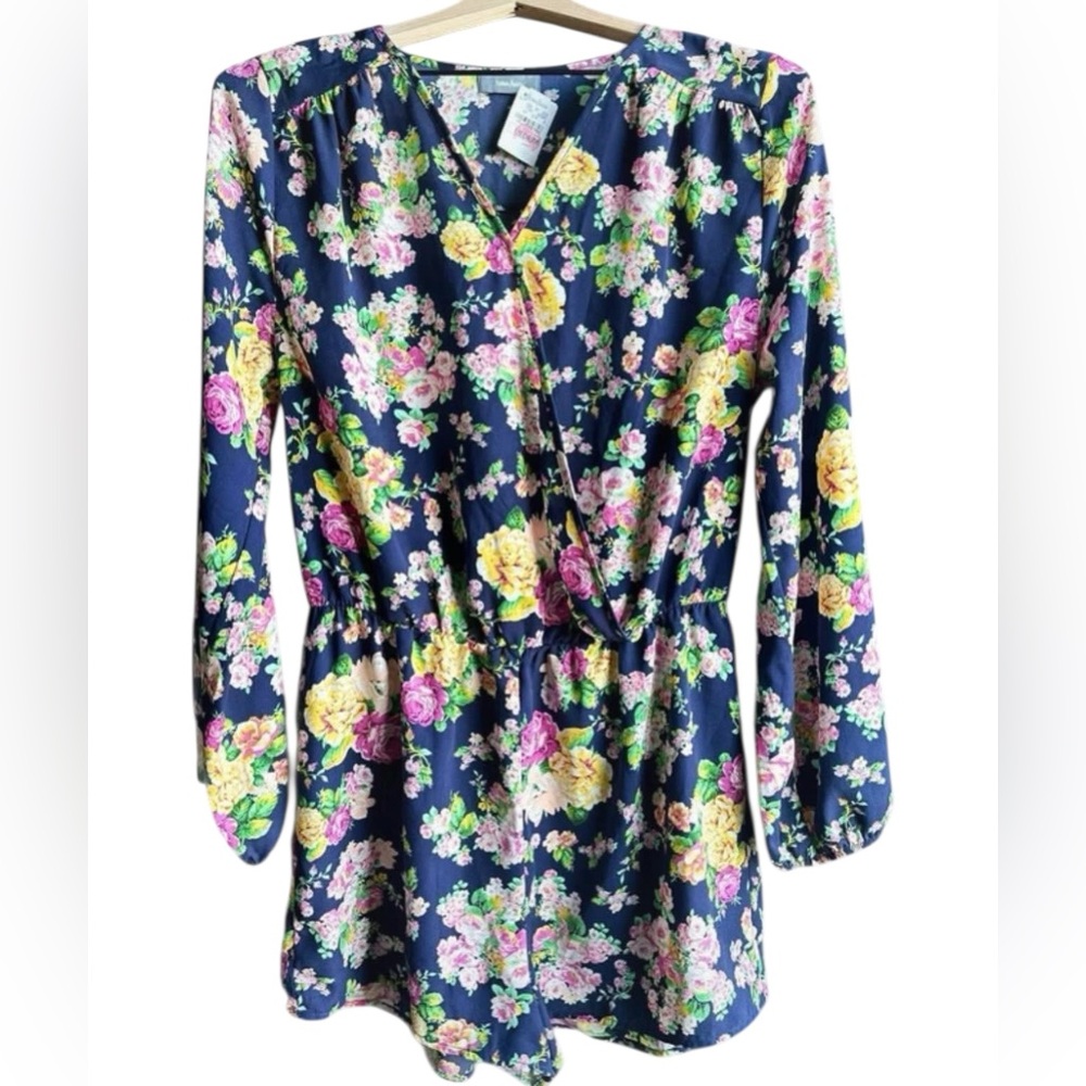 Neiman Marcus‎ Navy Floral Romper